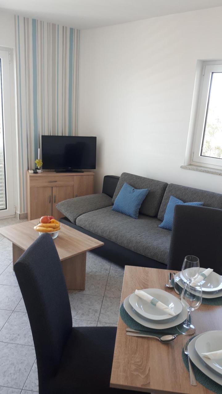 Appartement Dana *