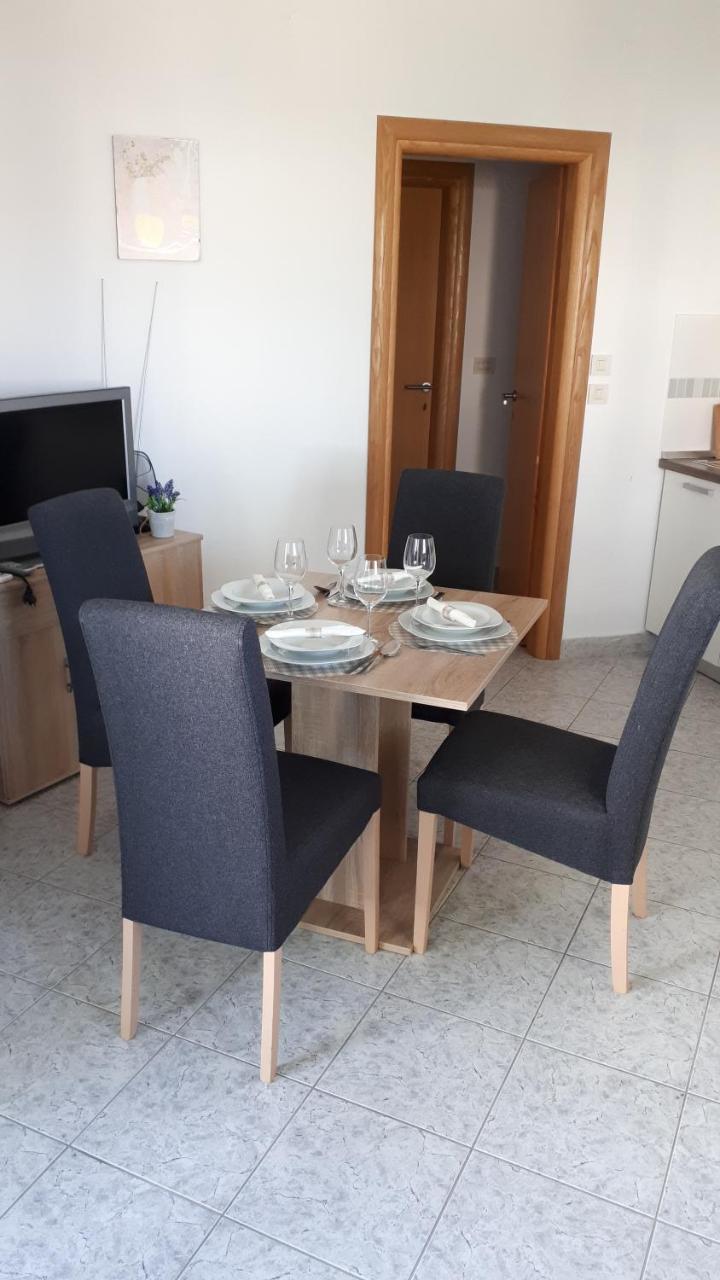 Appartement Dana *